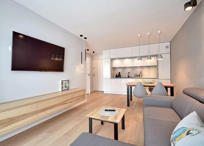 Pier 72 Premium Apartment