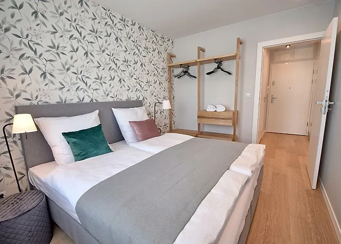 Pier 72 Premium Apartment *